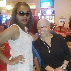 Meet your Posher, Alisa